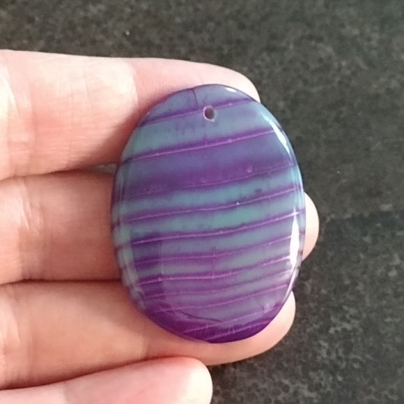 Purple And Green Agate Striped Oval Pendant Gemstone - Picture 1 of 2